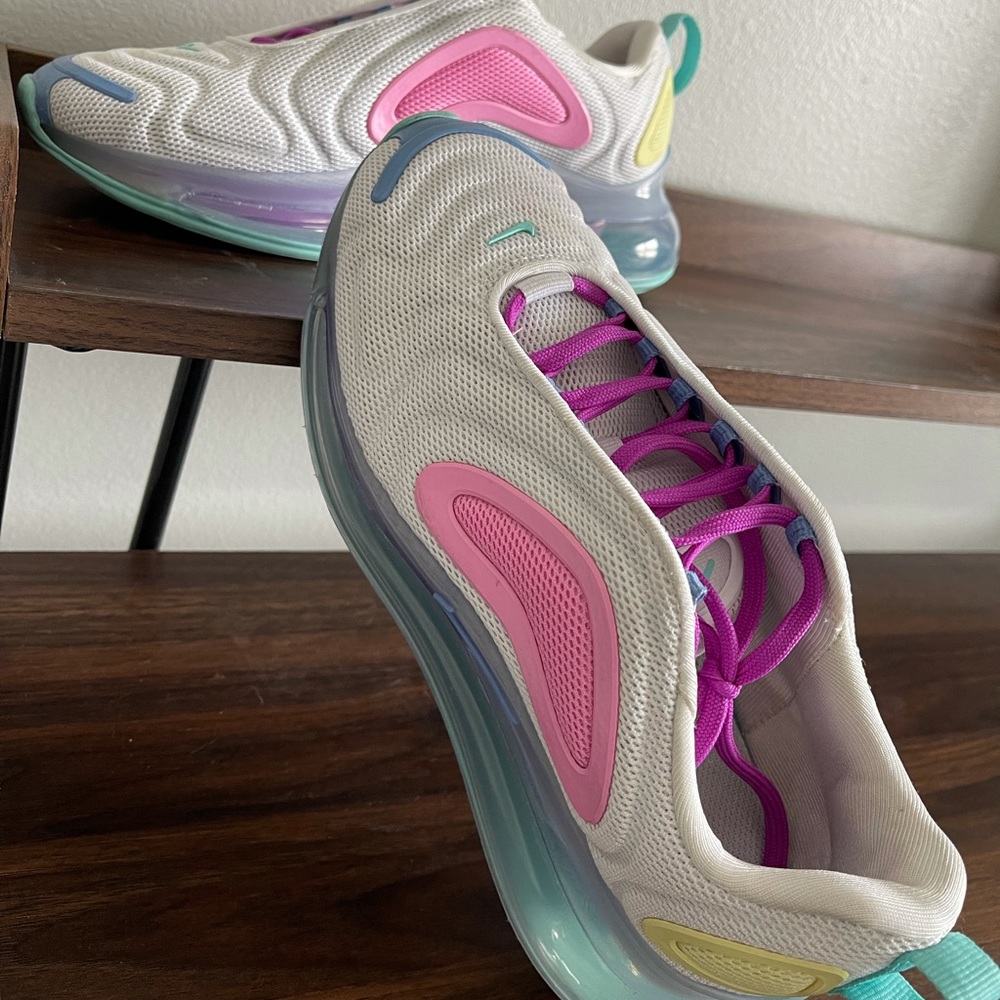 Nike air max 720 women’s size 6.5
